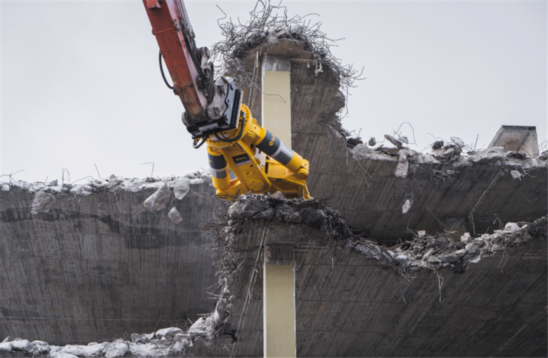 Демонтаж та переробка будівельного сміття (Demolition 2022. Part 1/3)